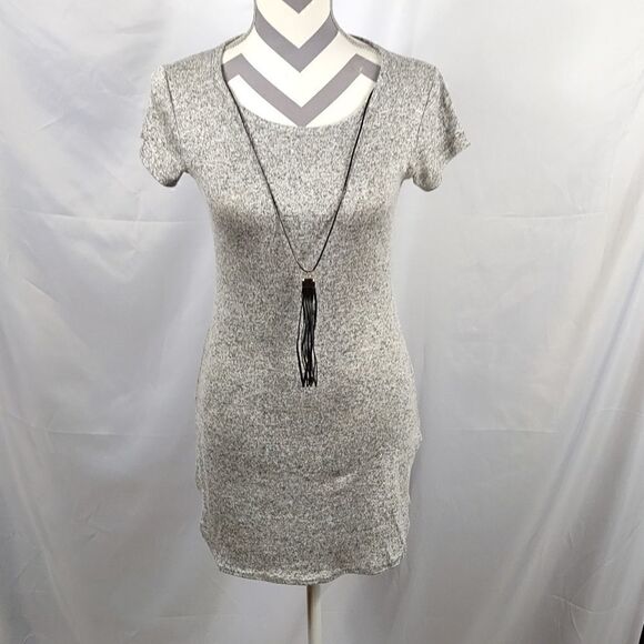 Pinc Gray Knit Dress with Faux Leather & Gold Necklace. - Picture 1 of 8